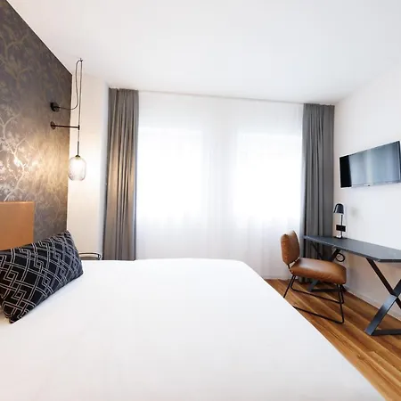 Internationales Studierendenhotel Otel *