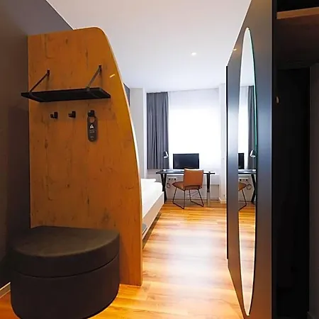 Internationales Studierendenhotel * Stuttgart